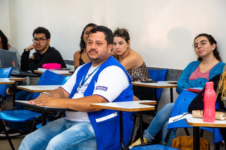 Serviço da SMS “Consultório na Rua” é tema de palestra para acadêmicos de enfermagem da UFMS