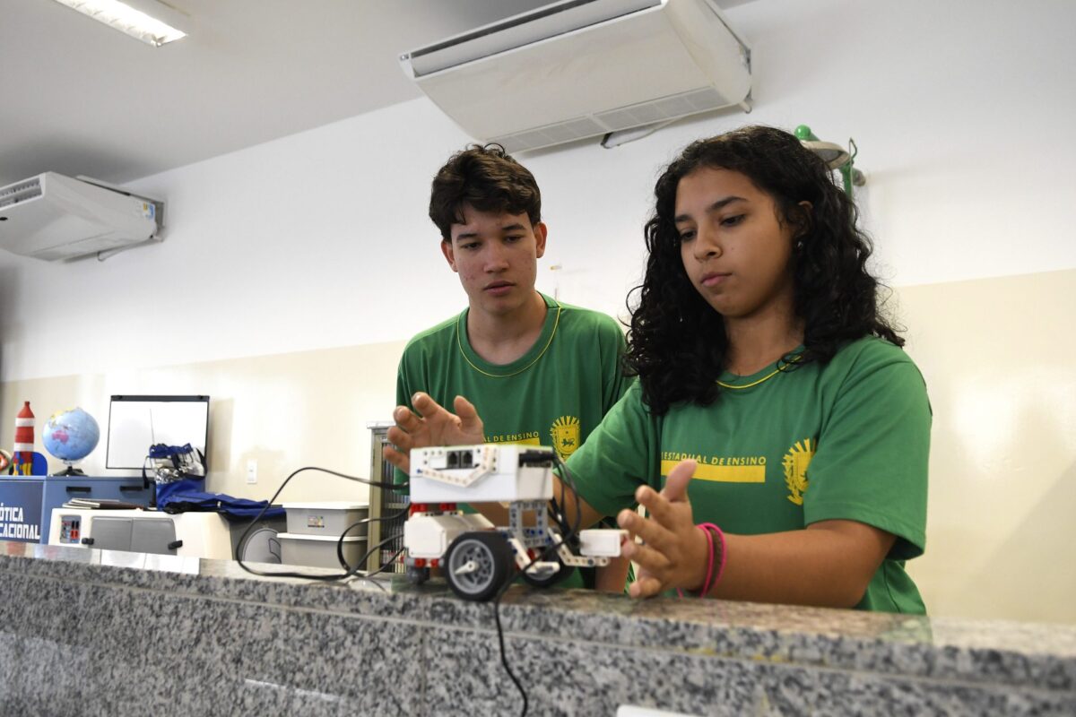 Com tecnologia e inclusão, ensino público quebra paradigmas para construir escola do futuro Com tecnologia e inclusão, ensino público quebra paradigmas para construir escola do futuro