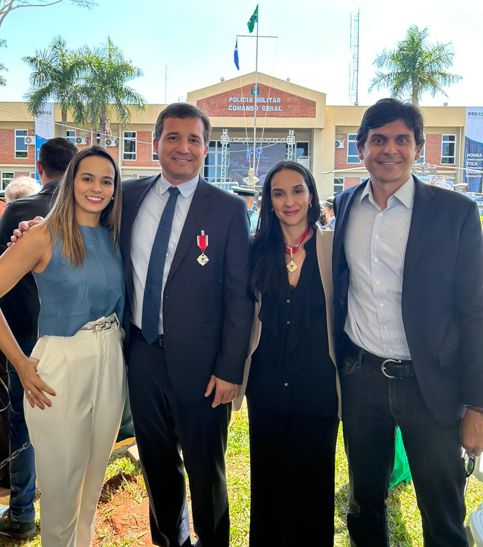 Dr. Cassiano Maia recebe Medalha do Mérito Policial Militar