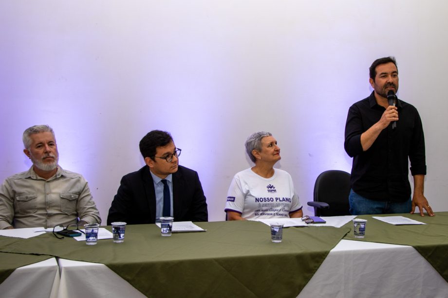 CONCURSO PÚBLICO – Prefeitura empossou 48 professores para Educação Infantil nesta quarta-feira (06)