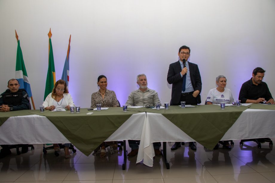 CONCURSO PÚBLICO – Prefeitura empossou 48 professores para Educação Infantil nesta quarta-feira (06)