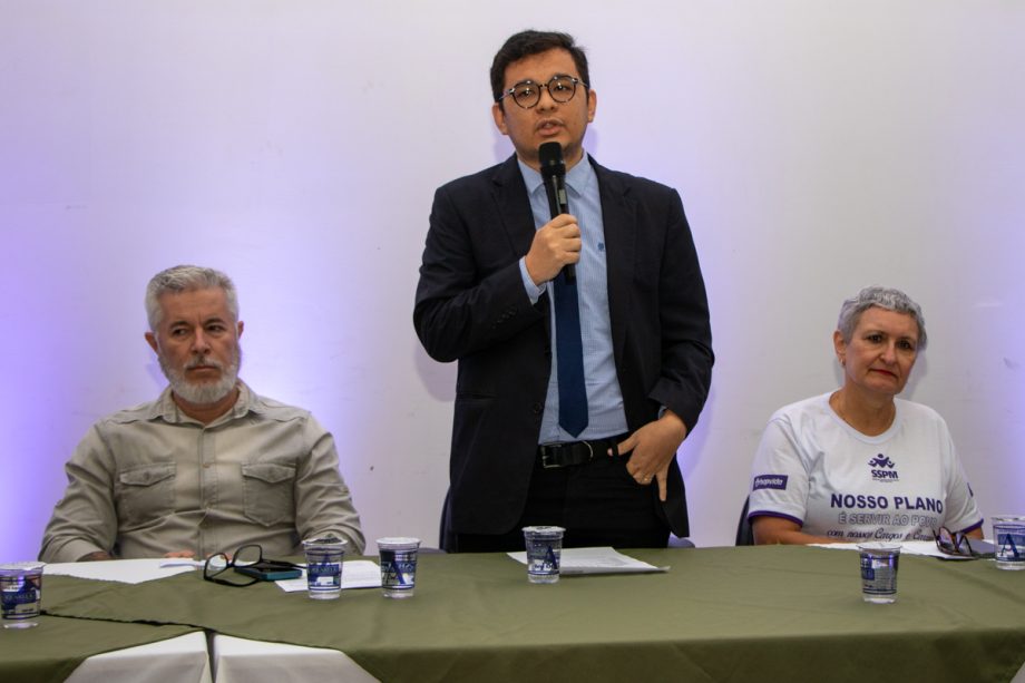 CONCURSO PÚBLICO – Prefeitura empossou 48 professores para Educação Infantil nesta quarta-feira (06)