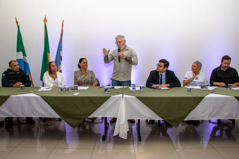 CONCURSO PÚBLICO – Prefeitura empossou 48 professores para Educação Infantil nesta quarta-feira (06)