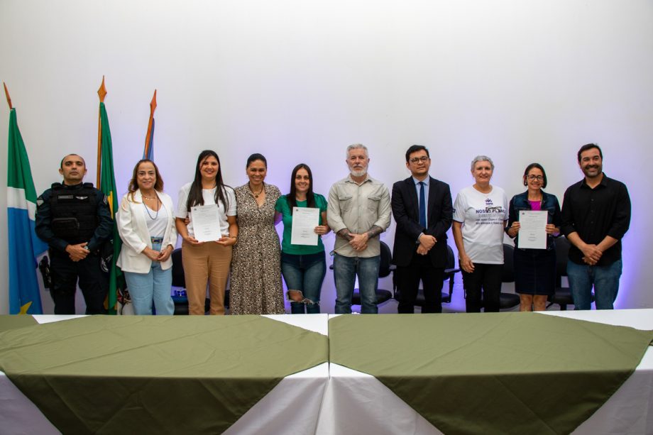 CONCURSO PÚBLICO – Prefeitura empossou 48 professores para Educação Infantil nesta quarta-feira (06)