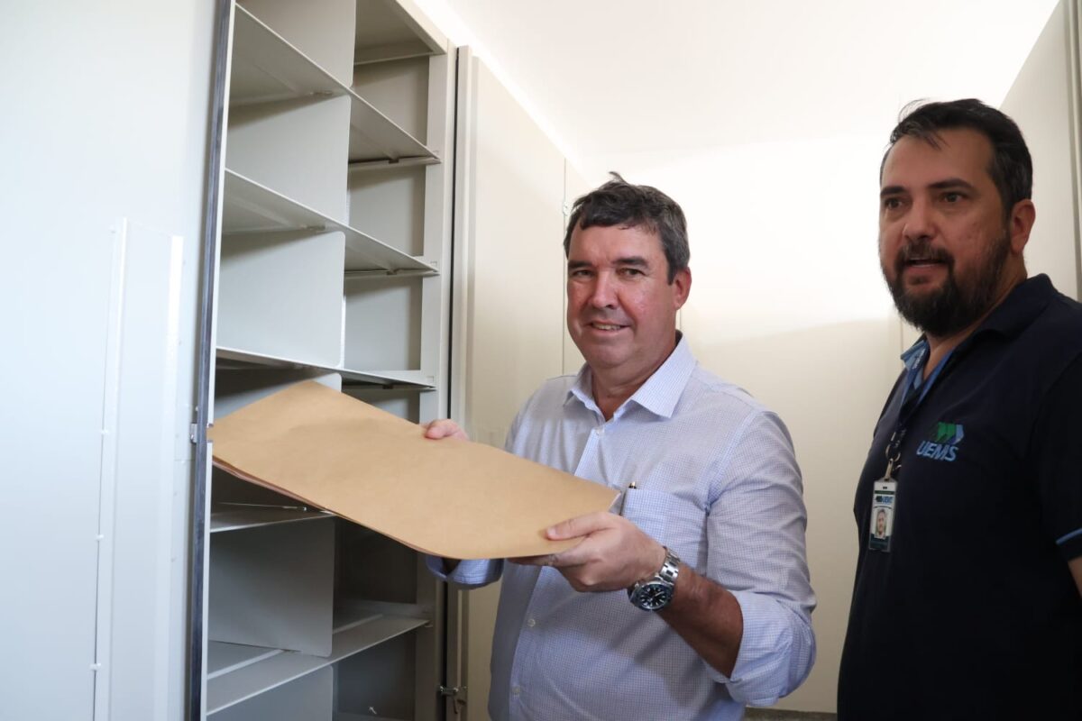 Com foco no desenvolvimento regional, Governo de MS entrega laboratório e herbário na UEMS
