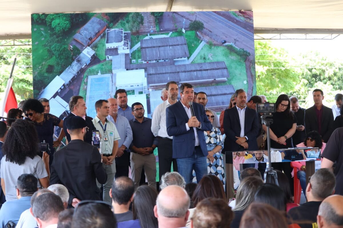 Com foco no desenvolvimento regional, Governo de MS entrega laboratório e herbário na UEMS