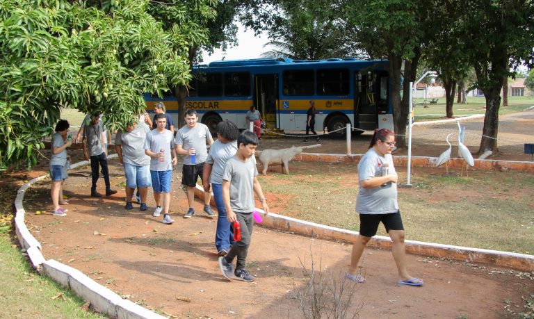 SETEMBRO VERDE – SMAS promove intercâmbio entre alunos da APAE e usuários dos SCFV