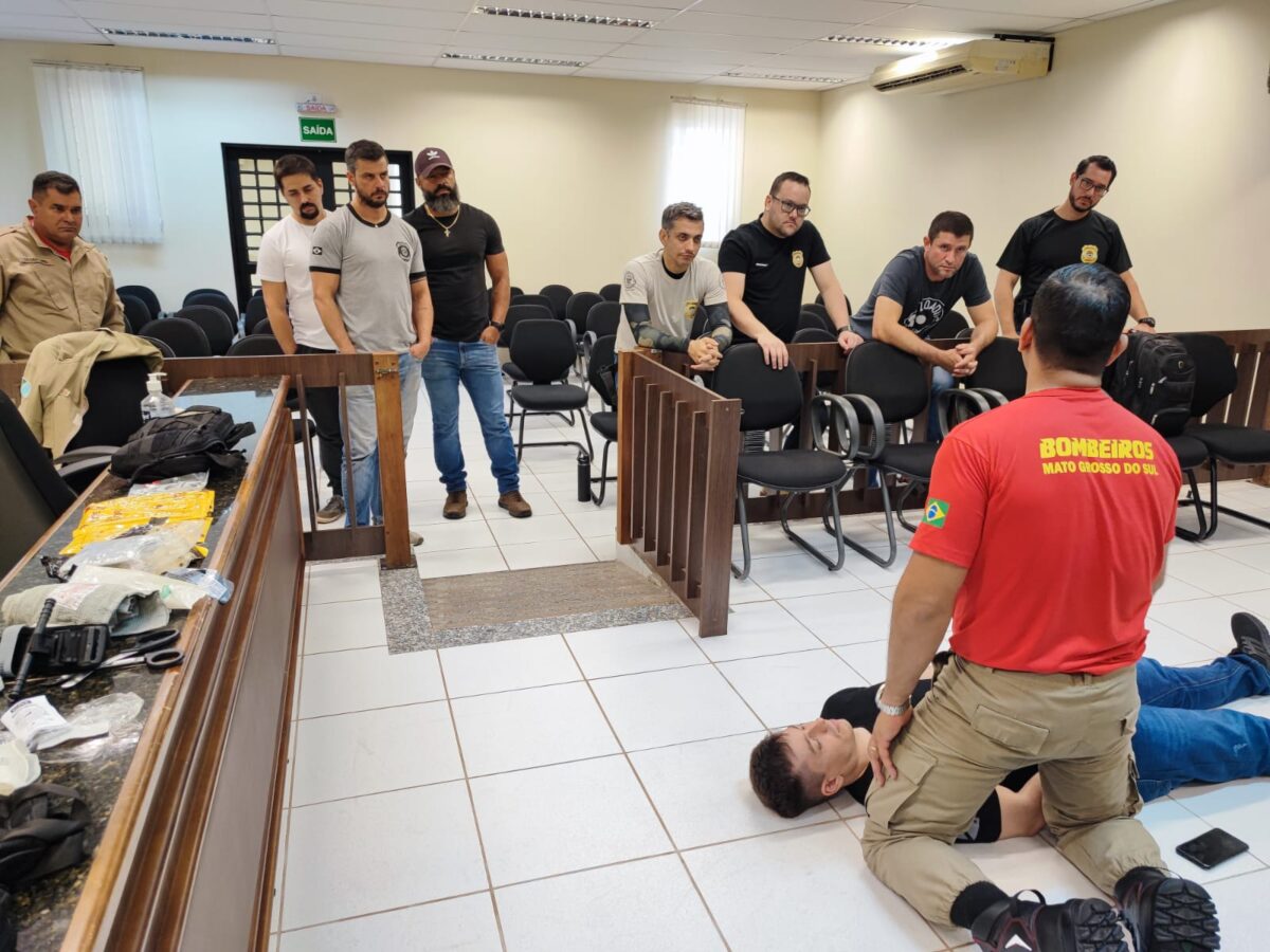 Polícia Civil participa de curso de APH de Combate para policiais civis ministrado pelo 24º Grupamento Bombeiro Militar em Água Clara