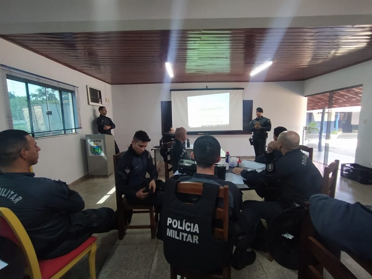 8° Batalhão de Polícia Militar realiza habilitação dos policiais militares para trabalhar com Pistola Beretta APX