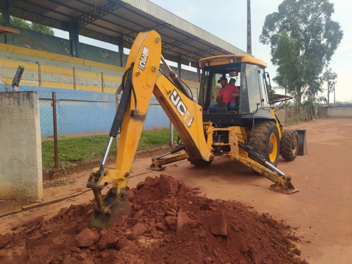 Brasilândia inicia melhorias na iluminação do Estádio Municipal Joaquim Candido da Silva