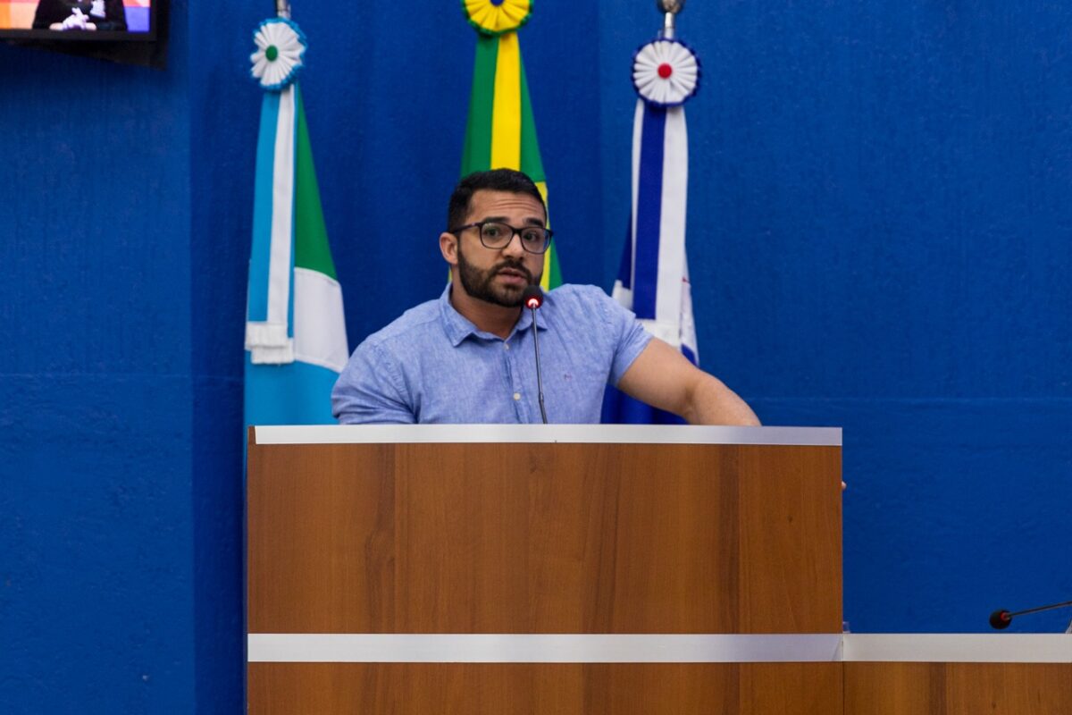 Profissionais de Educação Física são homenageados por vereadores
