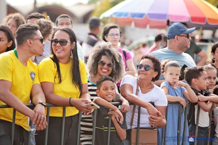 Desfile de 7 de Setembro reúne três-lagoenses na Esplanada da NOB