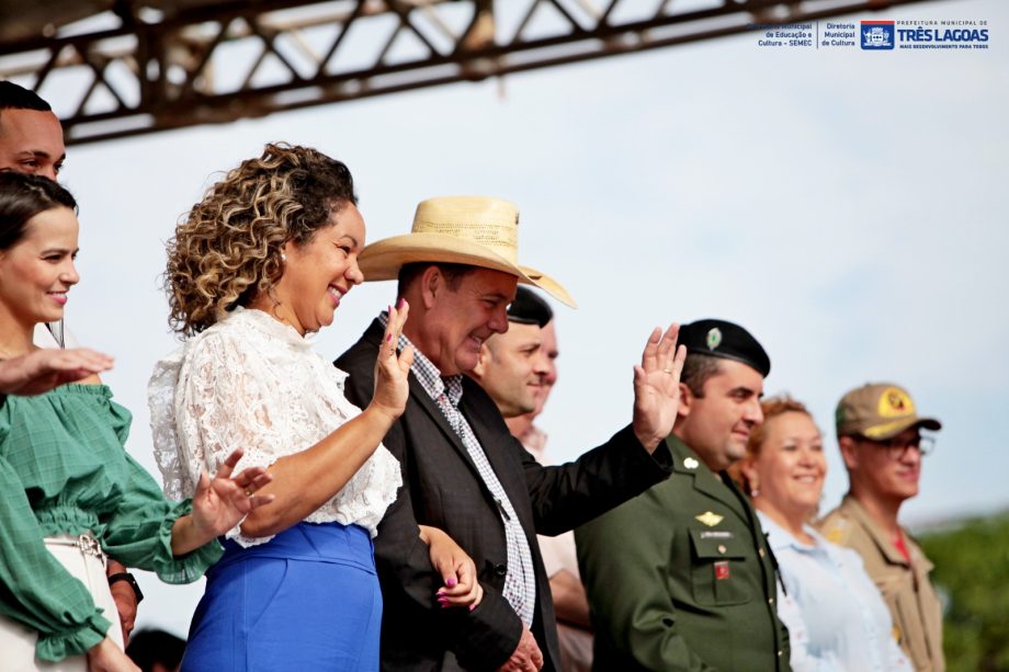 Desfile de 7 de Setembro reúne três-lagoenses na Esplanada da NOB