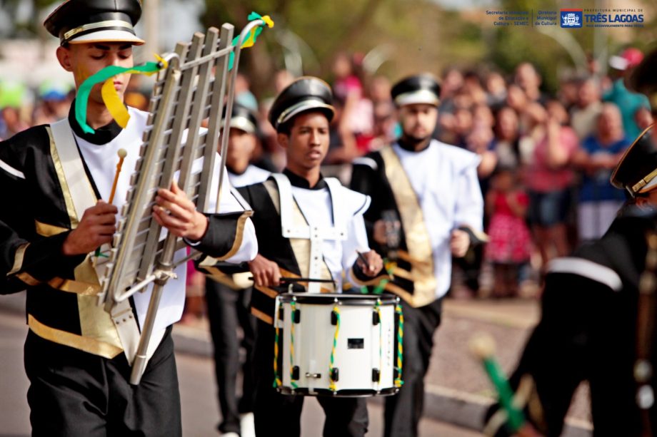 Desfile de 7 de Setembro reúne três-lagoenses na Esplanada da NOB