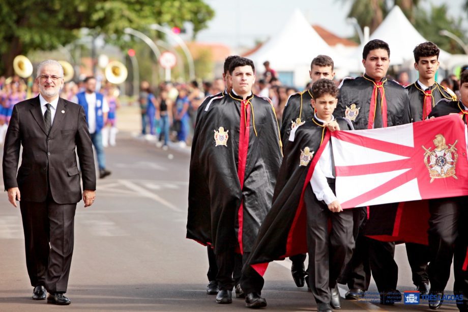 Desfile de 7 de Setembro reúne três-lagoenses na Esplanada da NOB