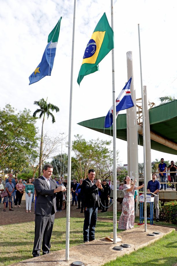 Desfile de 7 de Setembro reúne três-lagoenses na Esplanada da NOB
