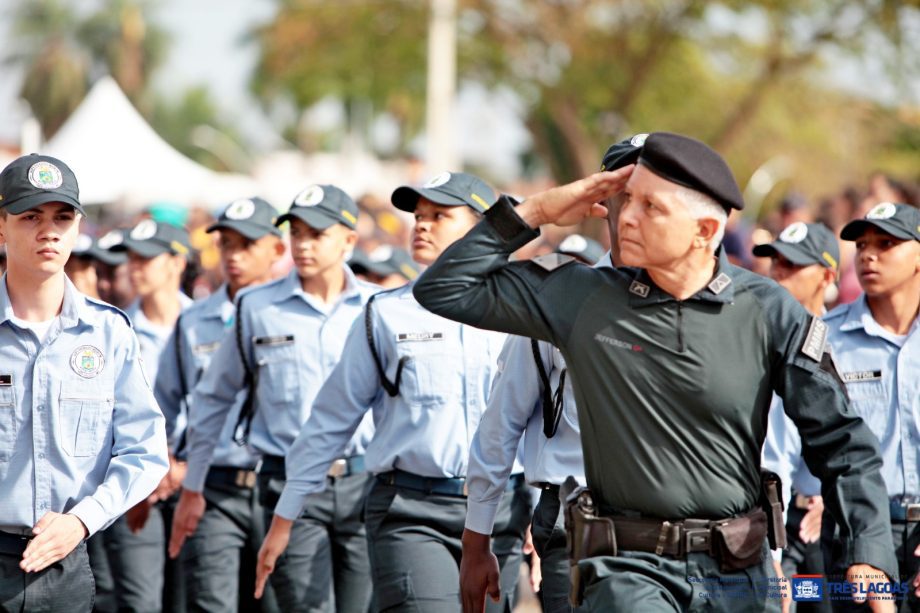 Desfile de 7 de Setembro reúne três-lagoenses na Esplanada da NOB