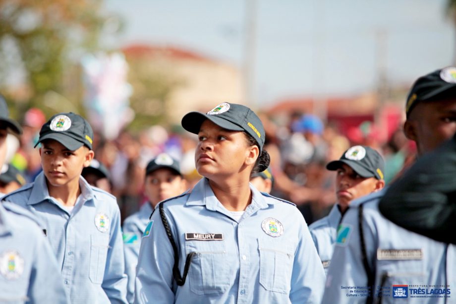 Desfile de 7 de Setembro reúne três-lagoenses na Esplanada da NOB