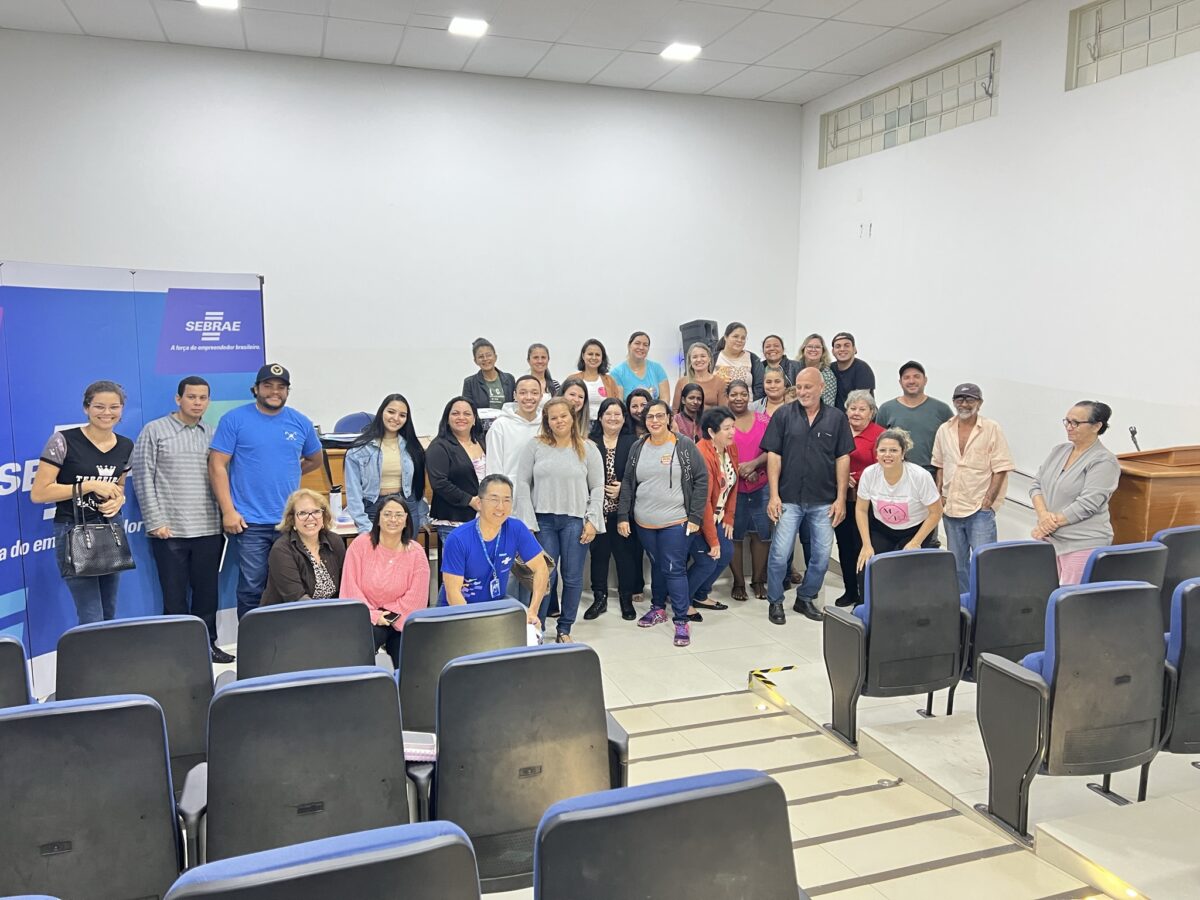 Sebrae e Mulheres Empreendedoras orientam sobre as vendas na Praça de Alimentação