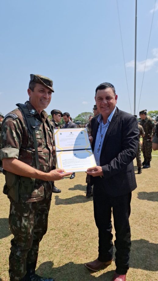 Comando Militar homenageia Angelo Guerreiro no dia do aniversário do quartel-general