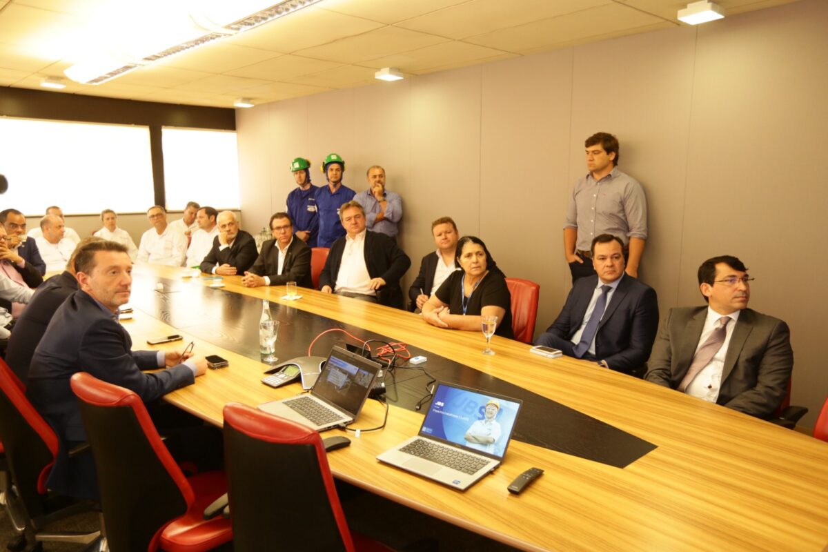 Ministério do Trabalho e JBS desenvolvem convênio para geração de emprego Ministério do Trabalho e JBS desenvolvem convênio para geração de emprego