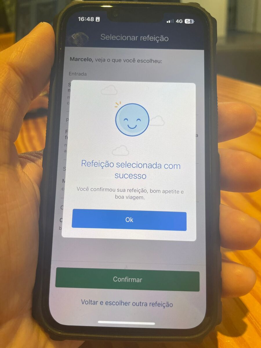 Azul lança serviço que permite escolha de refeição a bordo com 7 dias de antecedência ao voo  