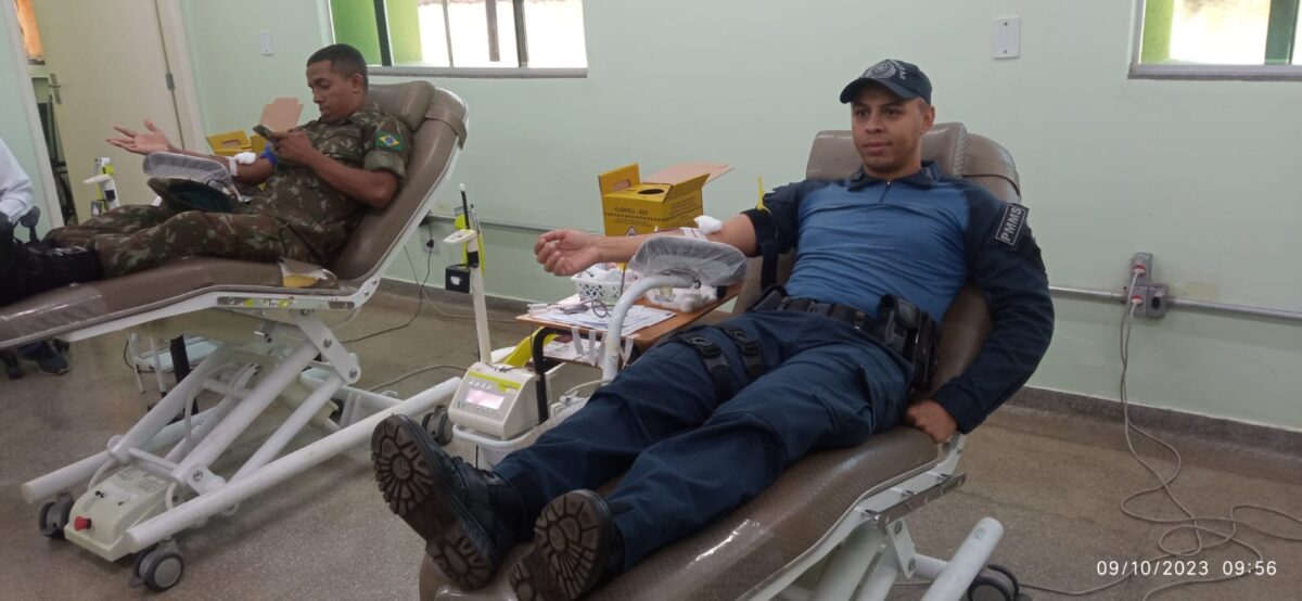 Policiais militares realizam doação de sangue em Três Lagoas