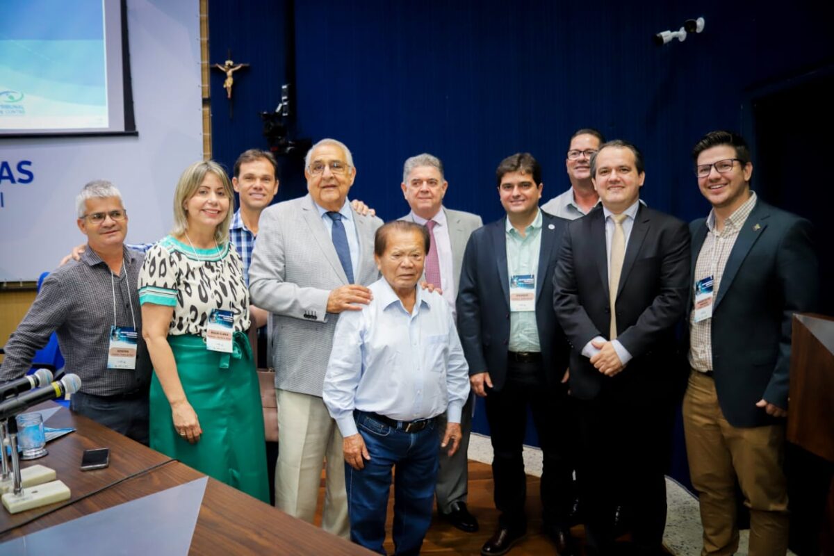 Prefeito Akira participa de encontro técnico no TCE-MS