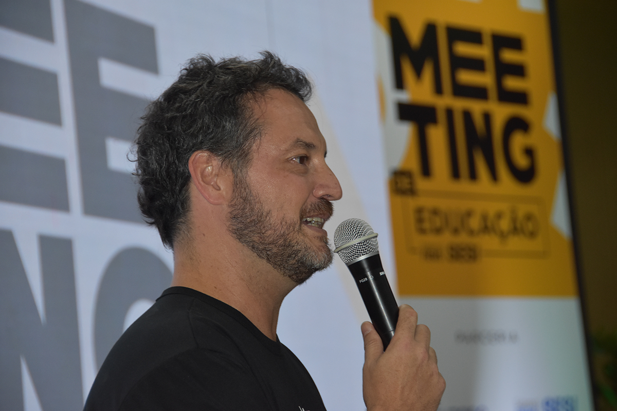 Temas como tecnologia e gestão de pessoas norteiam diálogos no Meeting de Educação do Sesi Temas como tecnologia e gestão de pessoas norteiam diálogos no Meeting de Educação do Sesi