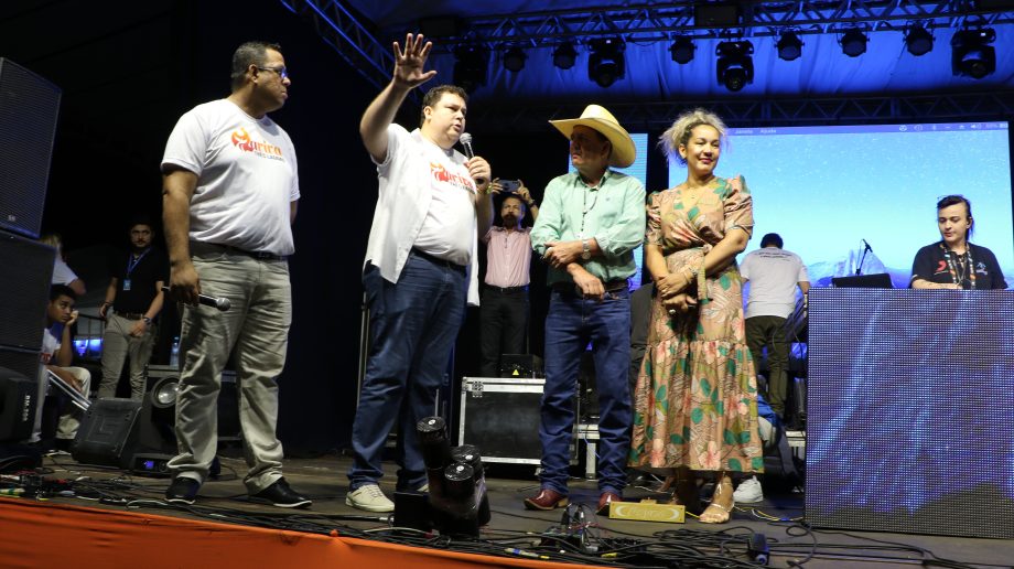 MIX DAS ÁGUAS – Bandas locais e DJ PV garantiram animação e louvor no 3º dia de festa