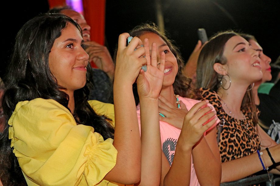 MIX DAS ÁGUAS – Bandas locais e DJ PV garantiram animação e louvor no 3º dia de festa