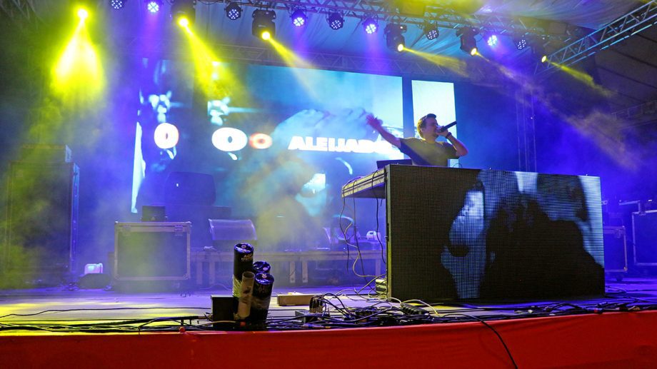 MIX DAS ÁGUAS – Bandas locais e DJ PV garantiram animação e louvor no 3º dia de festa