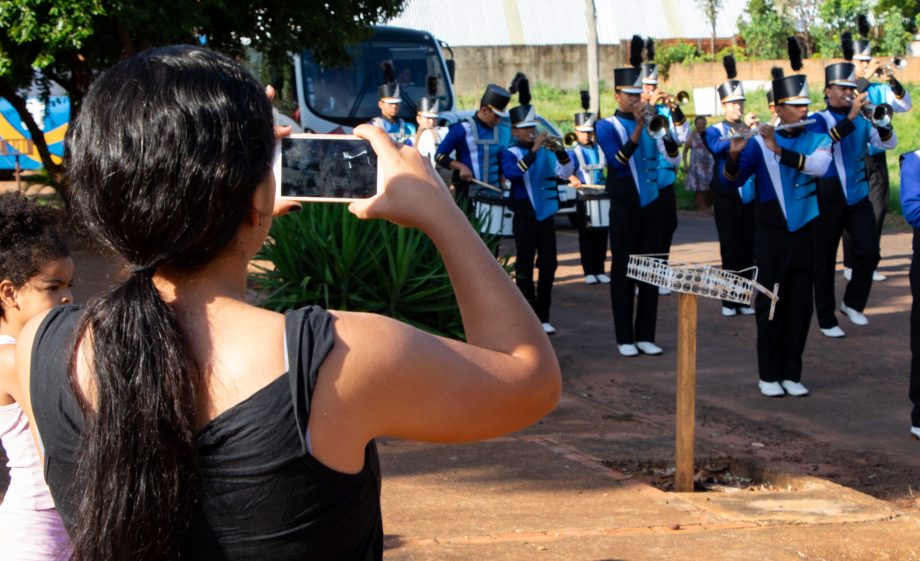 Jardim Brasília recebe primeira ação do projeto “Despertar com Música” da Banda Cristo Redentor