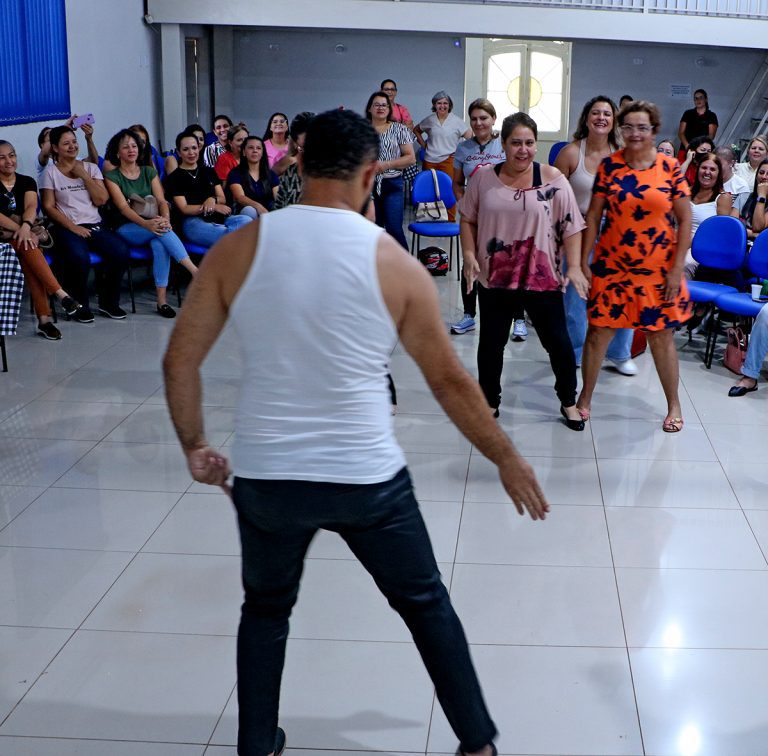 Saúde promove encontro com técnicas e auxiliares em saúde bucal