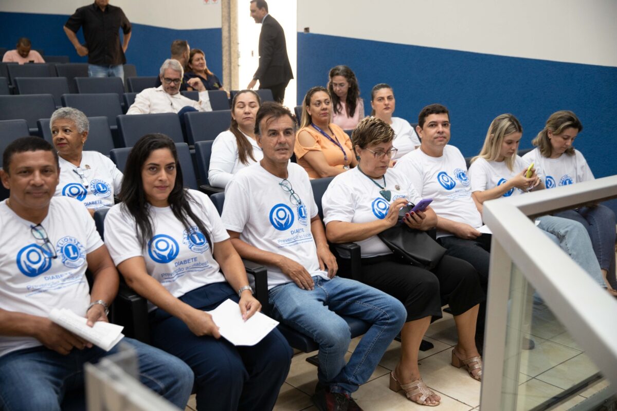 Vereadores analisam pauta com 40 projetos e aprovam isenção de ITBI Vereadores analisam pauta com 40 projetos e aprovam isenção de ITBI