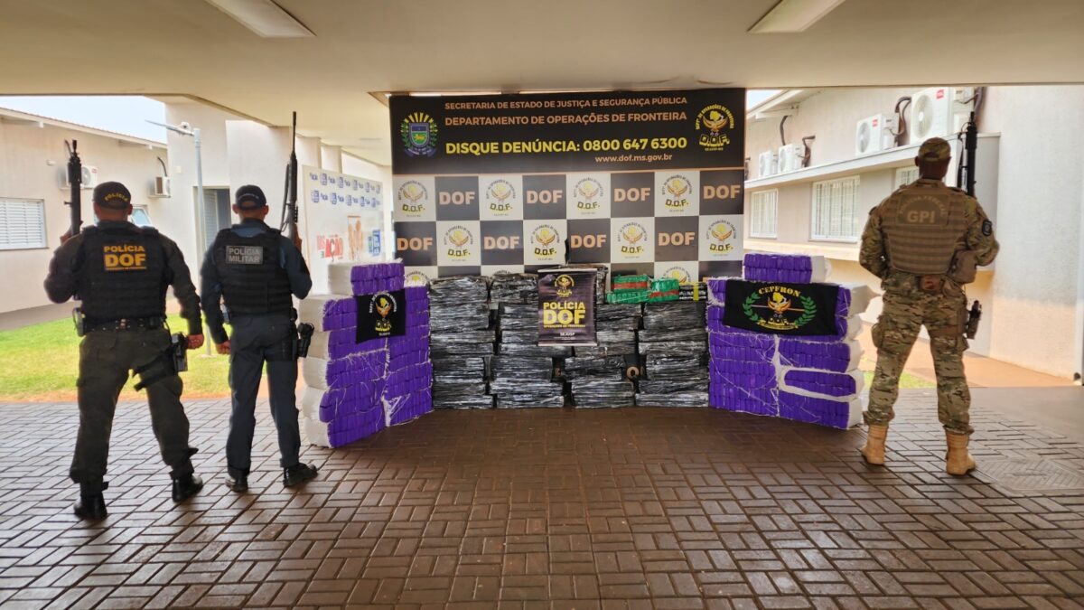 Carga milionária de maconha é apreendida pelo DOF no município de Ponta Porã Carga milionária de maconha é apreendida pelo DOF no município de Ponta Porã