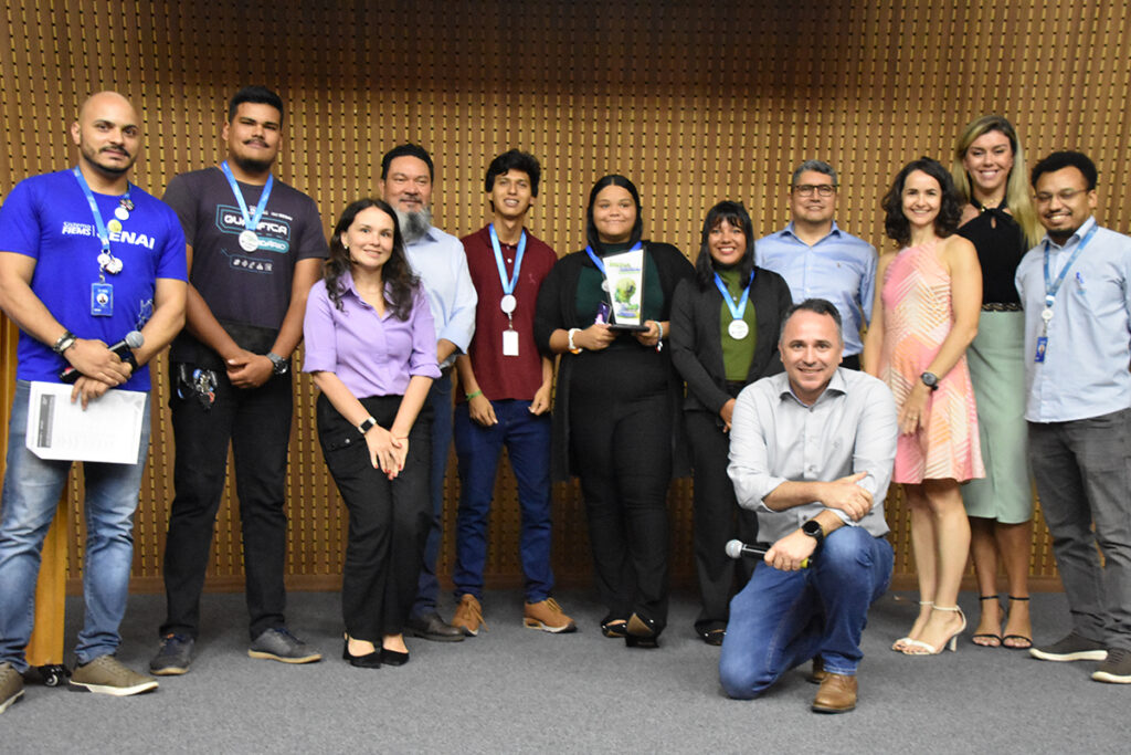 Equipe de Três Lagoas vence etapa estadual do Inova Senai com projeto de plástico biodegradável