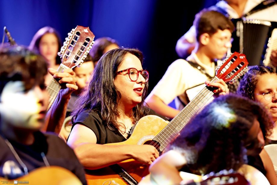 Alunos da Diretoria de Cultura apresentaram a 1ª Mostra de Música Regional; veja como foi