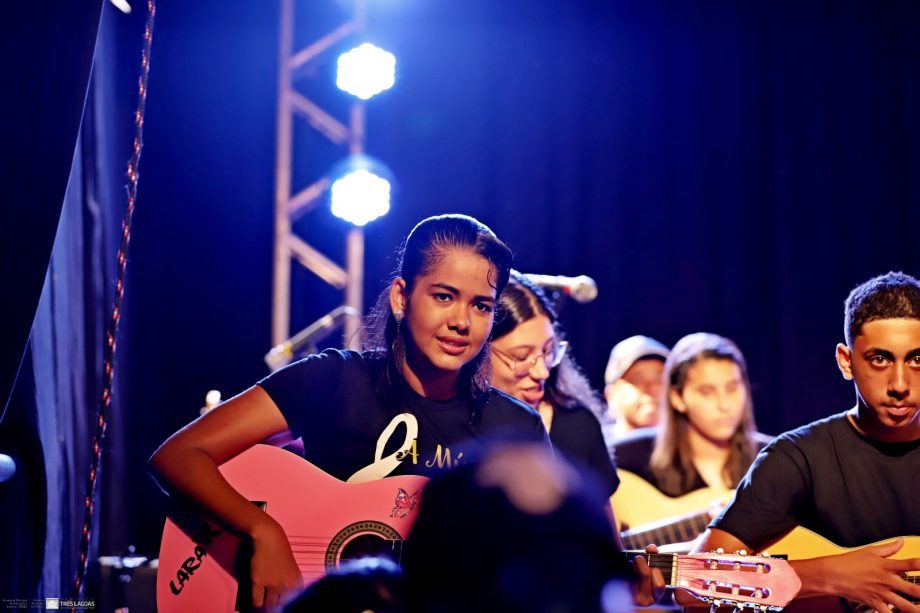 Alunos da Diretoria de Cultura apresentaram a 1ª Mostra de Música Regional; veja como foi