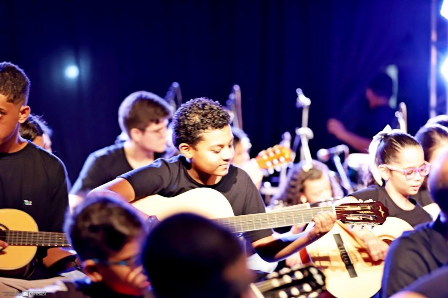 Alunos da Diretoria de Cultura apresentaram a 1ª Mostra de Música Regional; veja como foi