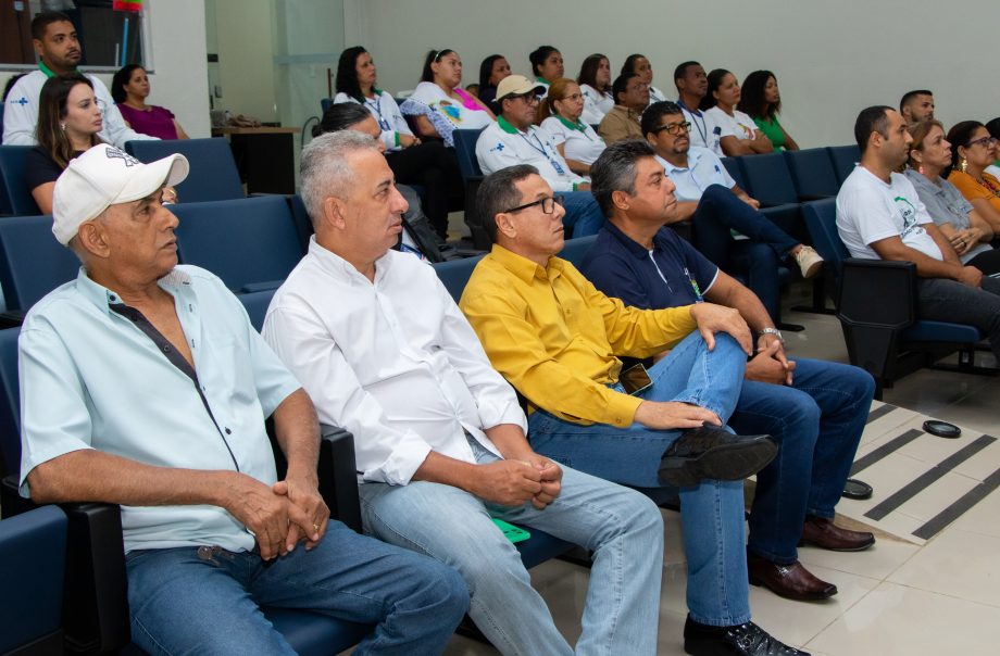 CAPACITAÇÃO – Saúde realiza treinamento para agentes de endemias com foco em leishmaniose CAPACITAÇÃO – Saúde realiza treinamento para agentes de endemias com foco em leishmaniose