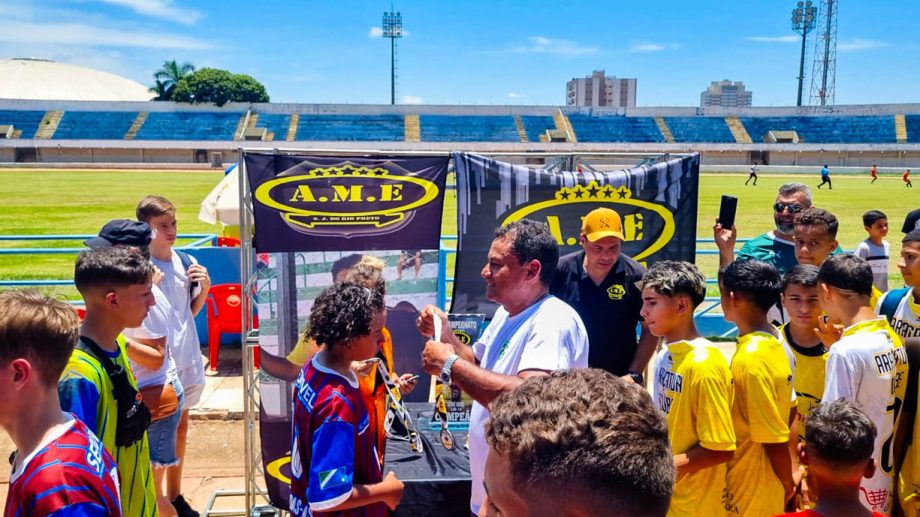 Três Lagoas conquista o vice-campeonato Sub-14 na Copa Ame Araçatuba Três Lagoas conquista o vice-campeonato Sub-14 na Copa Ame Araçatuba
