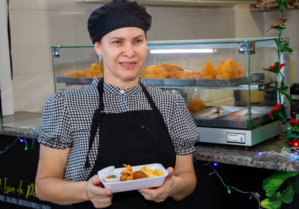 Com preços a partir de R$5 ‘Festival de Comida da Feira’ é sucesso e segue até sábado em Três Lagoas