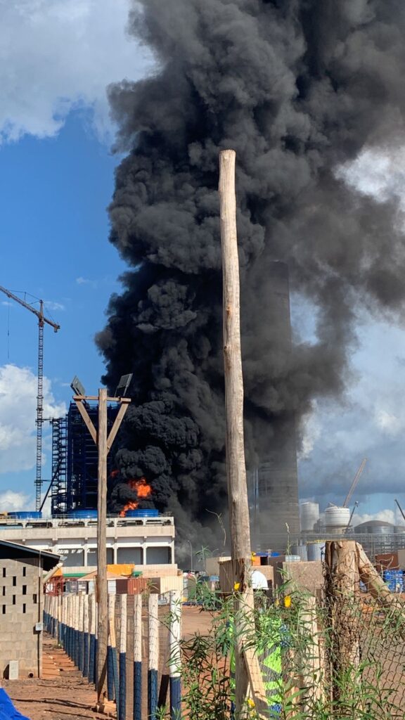 Brigadistas da Suzano controlam incêndio em torre da fábrica de Ribas do Rio Pardo