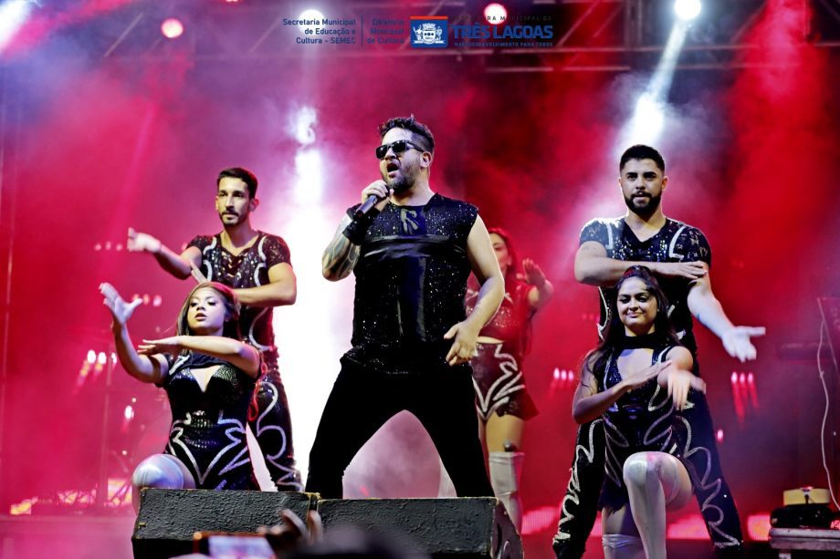 Mais de 5 mil pessoas prestigiaram o “Esquenta da Virada” no Balneário Municipal Mais de 5 mil pessoas prestigiaram o “Esquenta da Virada” no Balneário Municipal