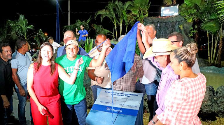 Cascata da NOB e Canteiros Centrais são inaugurados pelo Prefeito Angelo Guerreiro