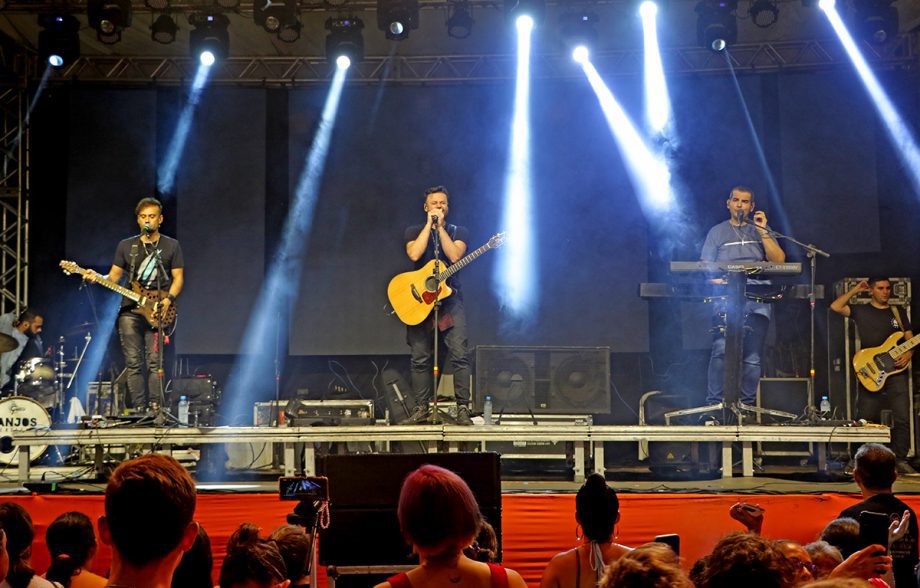 Católicos de Três Lagoas e região lotaram a Esplanada NOB para prestigiar o último dia do Festival Mix das Águas