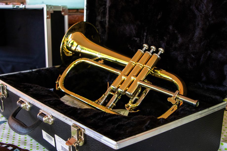 Prefeitura de Três Lagoas entrega novos instrumentos para a Banda Cristo Redentor