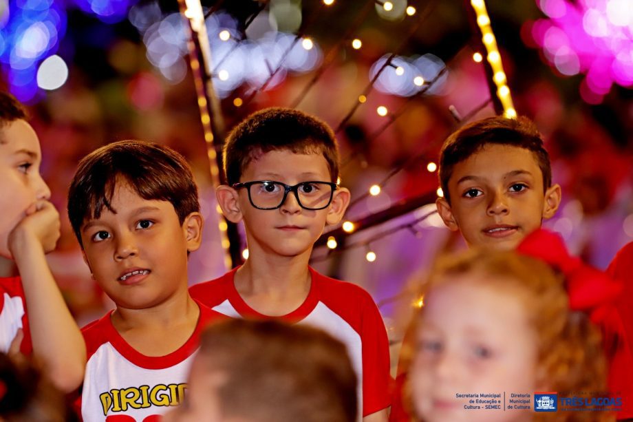 ADTL brilha na terceira noite da Serenata de Natal, veja fotos