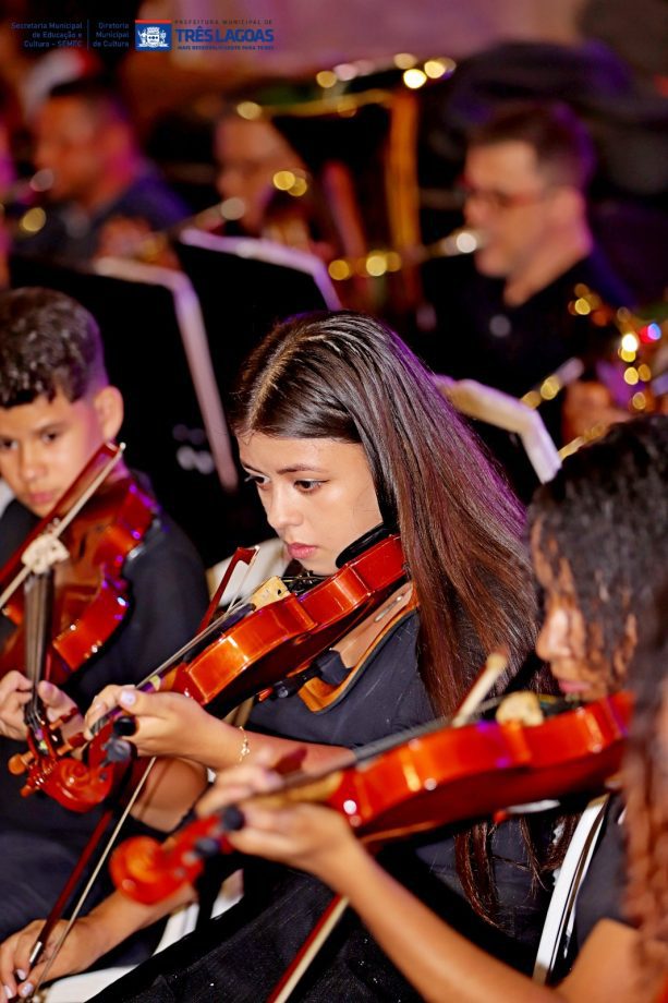ADTL brilha na terceira noite da Serenata de Natal, veja fotos